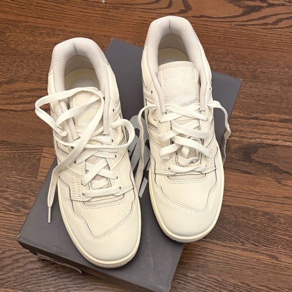 New Balance 550 Turtledove Size 6.5